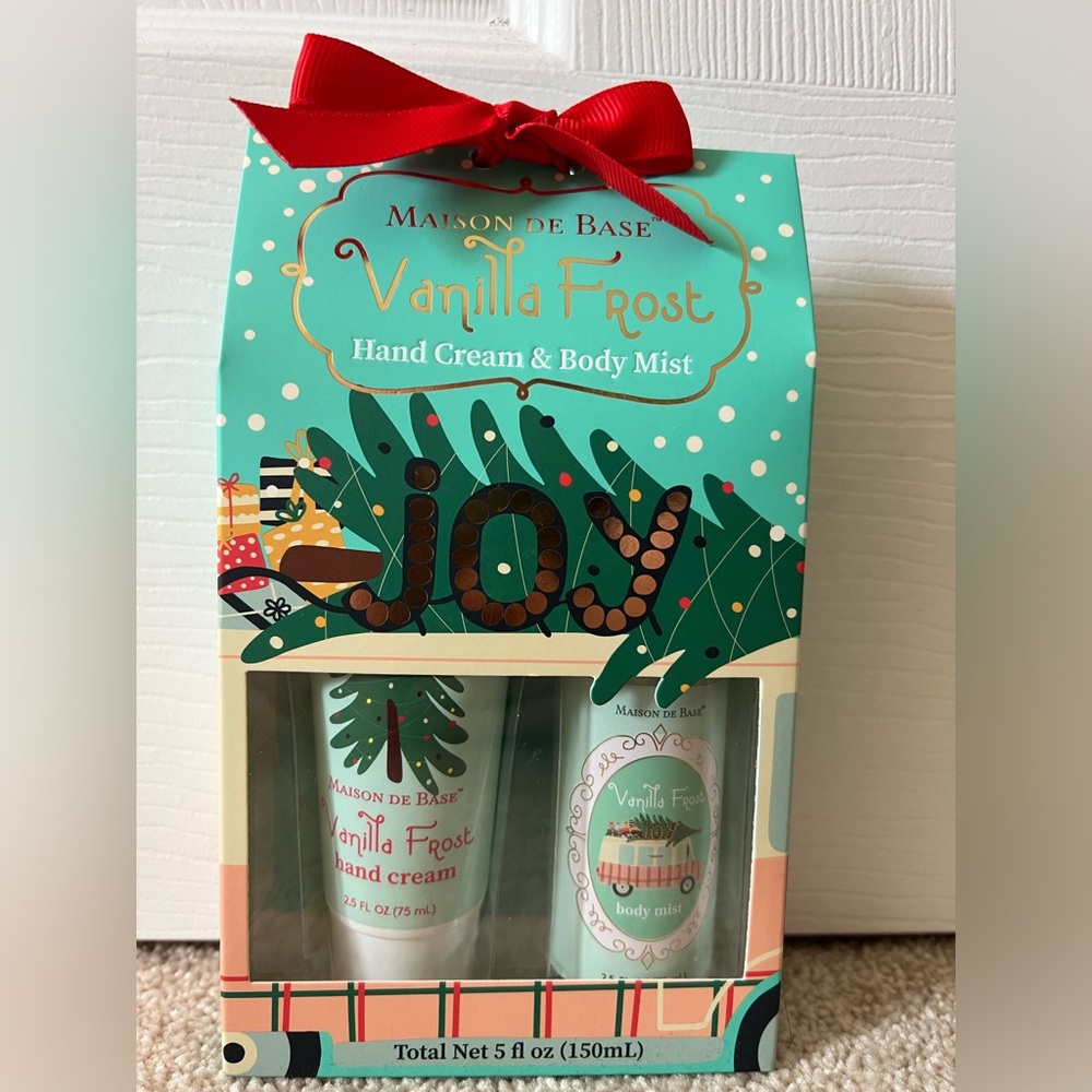 Maison de Base - Vanilla Frost - 2 Piece Hand Cream & Body Mist Gift Set